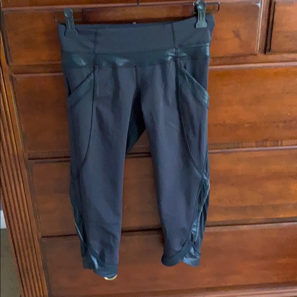 Lululemon Inspire Run Crop Size 4